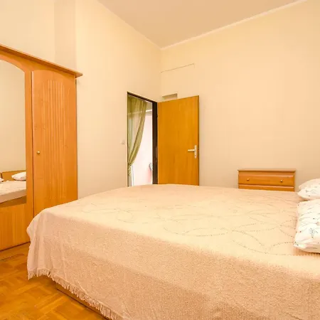 Apartment Peaceful Port *