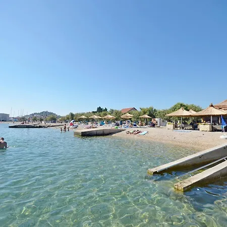 Peaceful Port Daire *