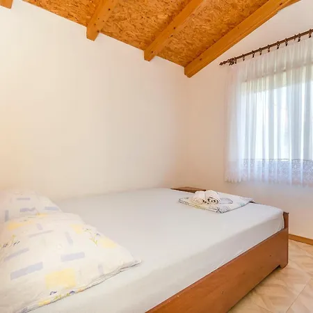 Peaceful Port * Tribalj