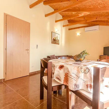 Apartamento Peaceful Port Tribalj