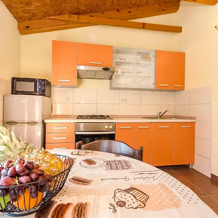 Peaceful Port * Tribalj