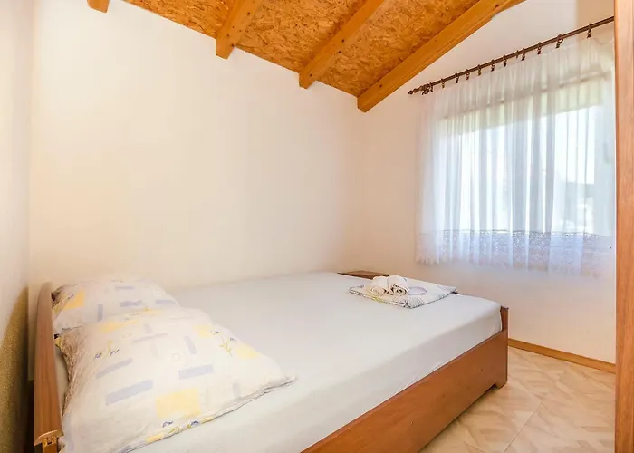 Peaceful Port * Tribalj