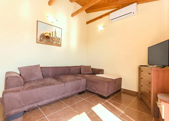 Peaceful Port Apartman *